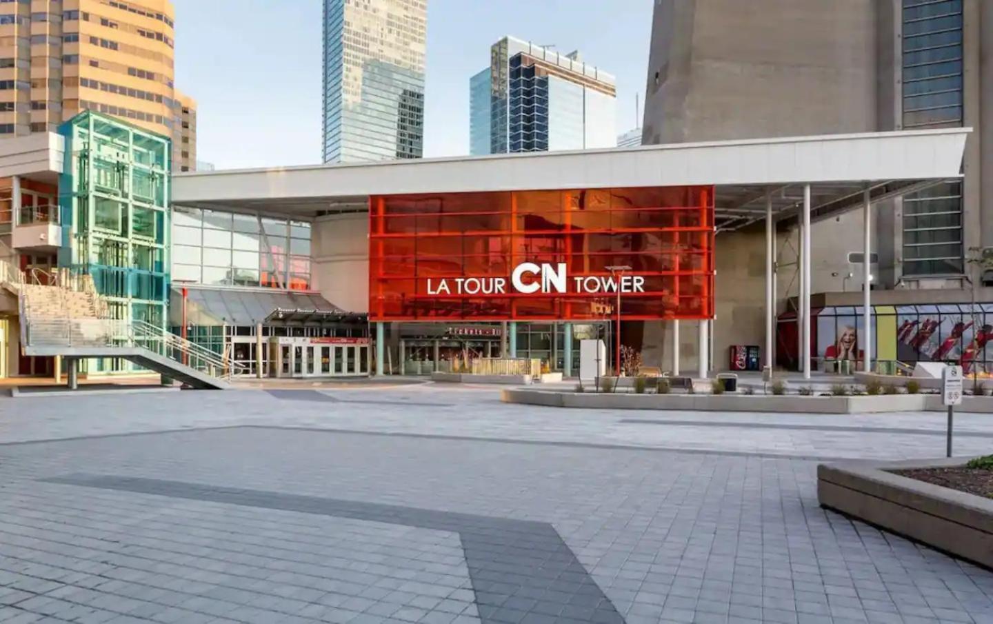 3 Bedroom Beside Cn Tower With Parking Downtown トロント エクステリア 写真