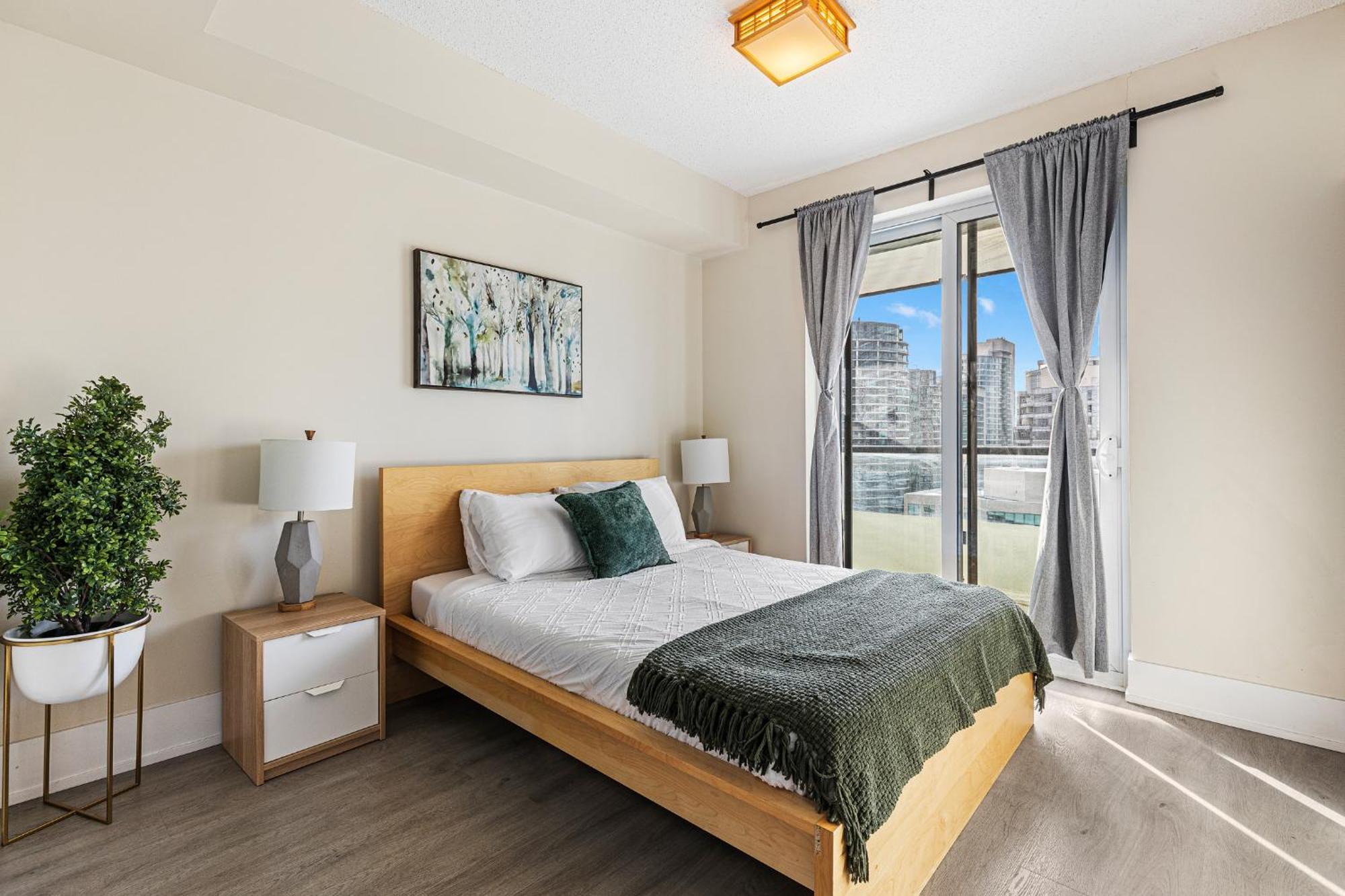 3 Bedroom Beside Cn Tower With Parking Downtown トロント エクステリア 写真